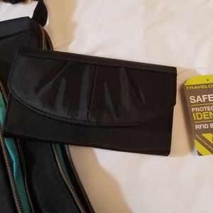 Black Travelon Wallet